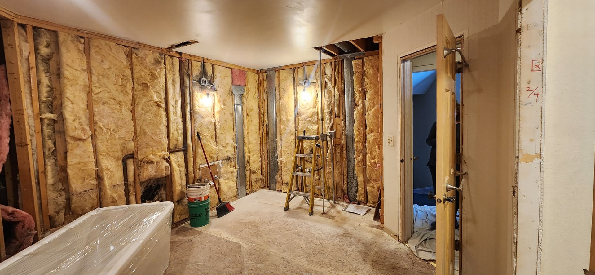 Gallery photos for Underway Master Bath Demo in Orland Park: Image #1